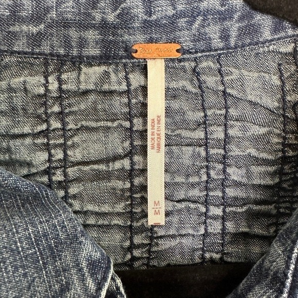 Free People Denim Find Me Now Mini Dress Size M Smocked Long Sleeve Tunic Shirt - Picture 6 of 9